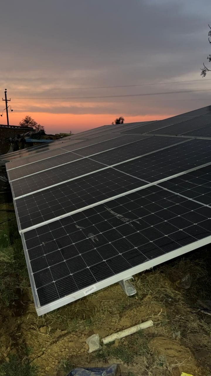 Hansi Jio BP Image 2