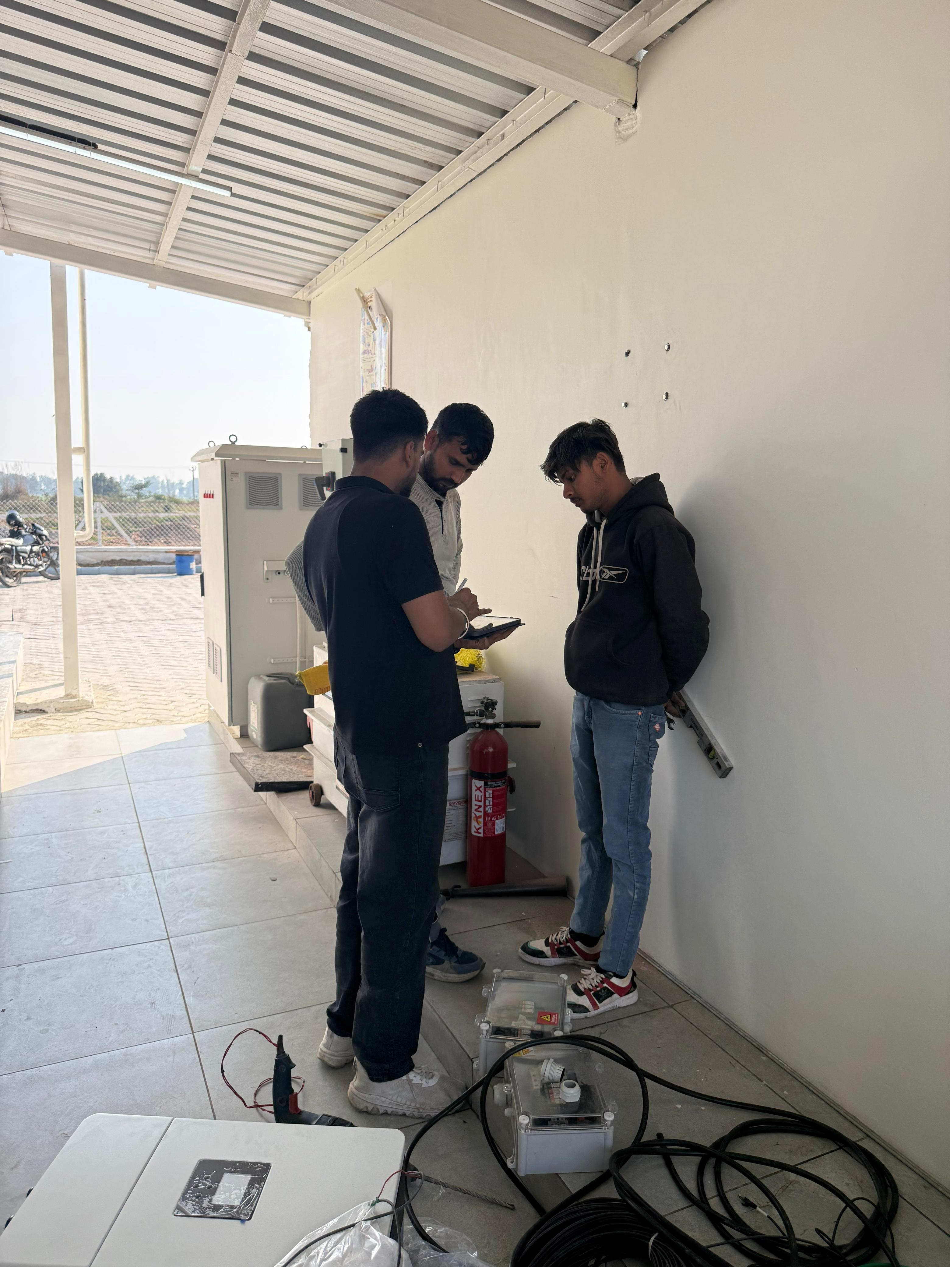 Hansi Jio BP Image 4